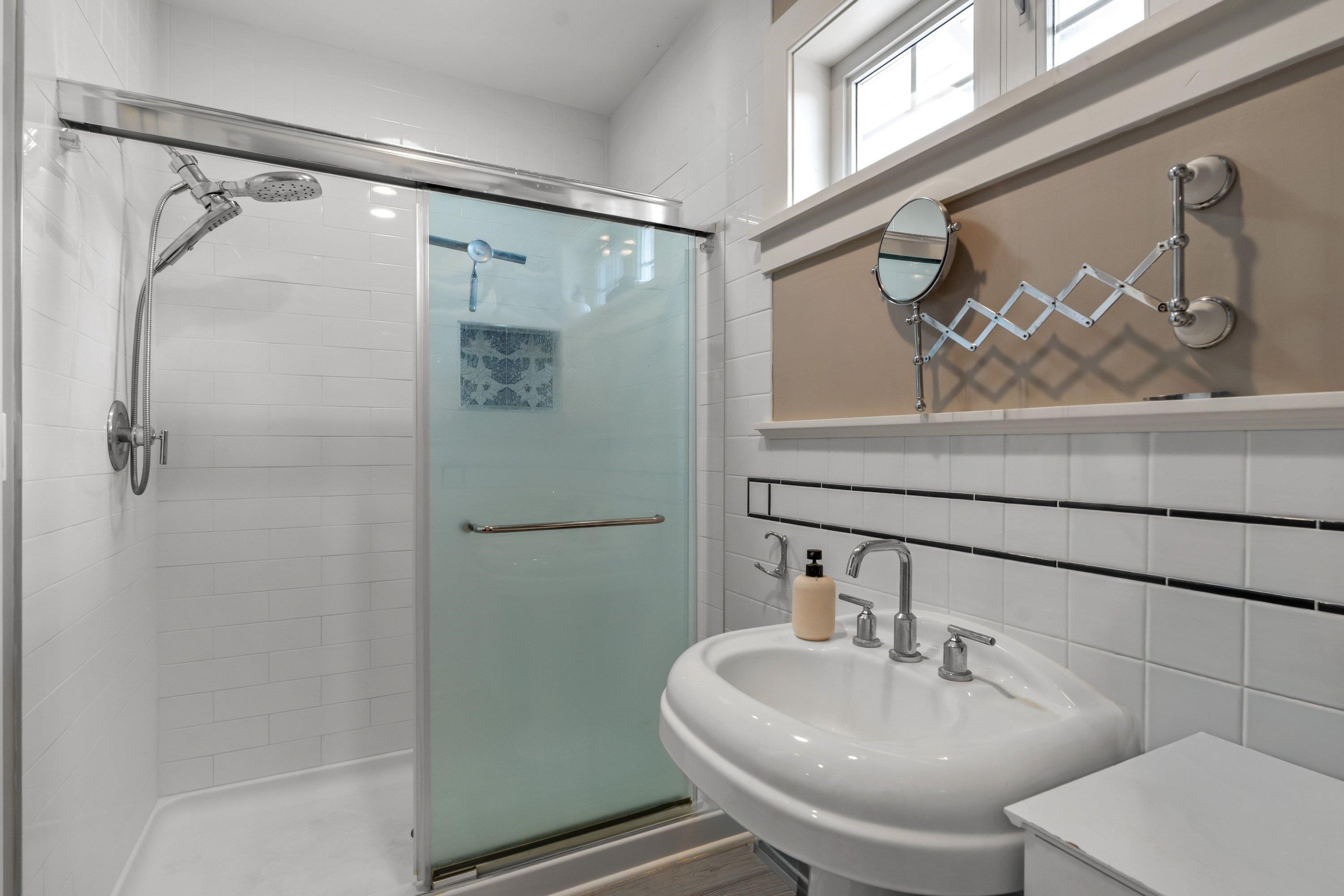 1128 E 29th Ave Ave - Photo 22