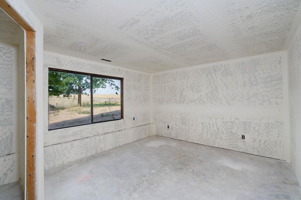 13506 E FARWELL Rd - Photo 34