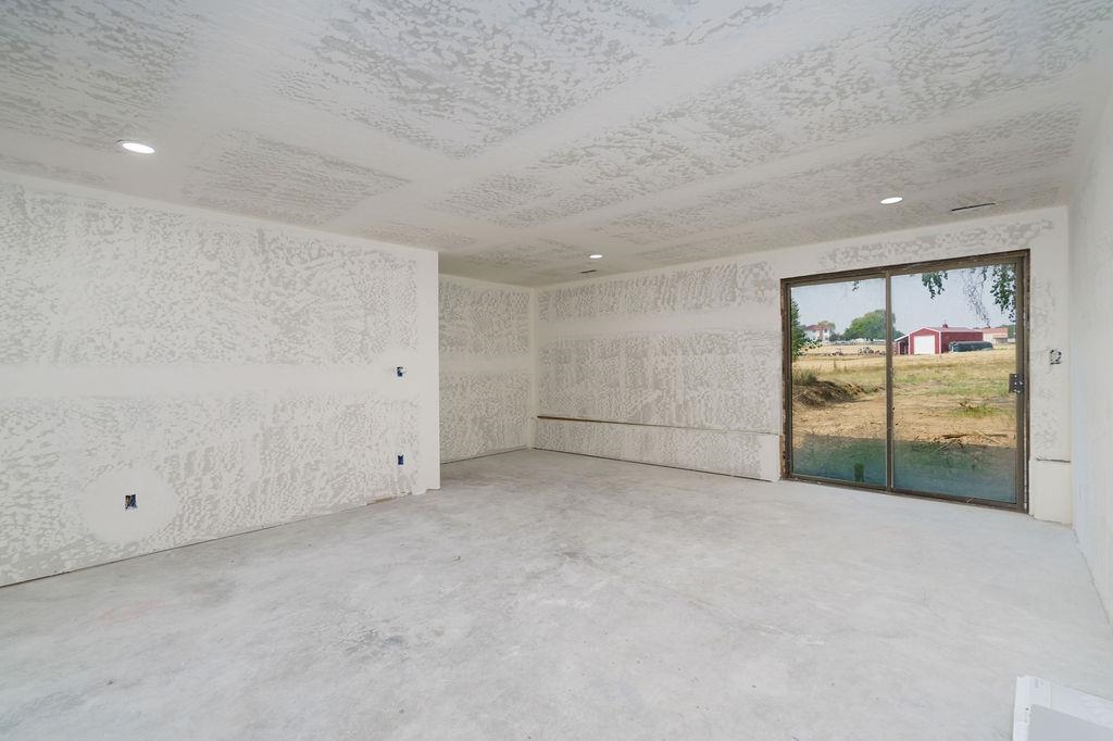13506 E FARWELL Rd - Photo 28