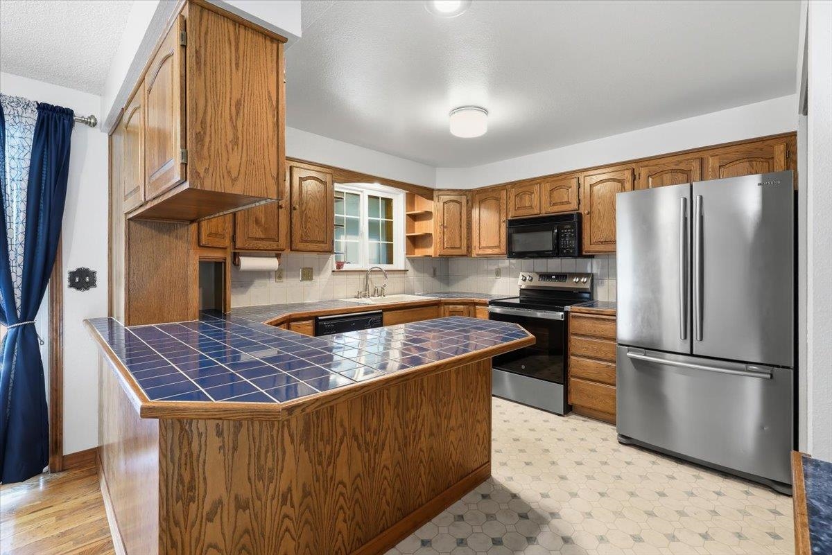 7425 Standard St - Photo 14