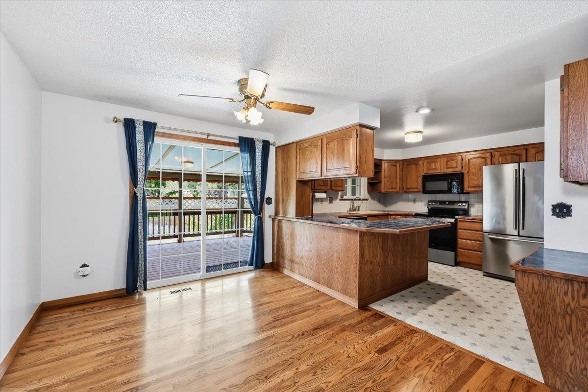 7425 Standard St - Photo 17