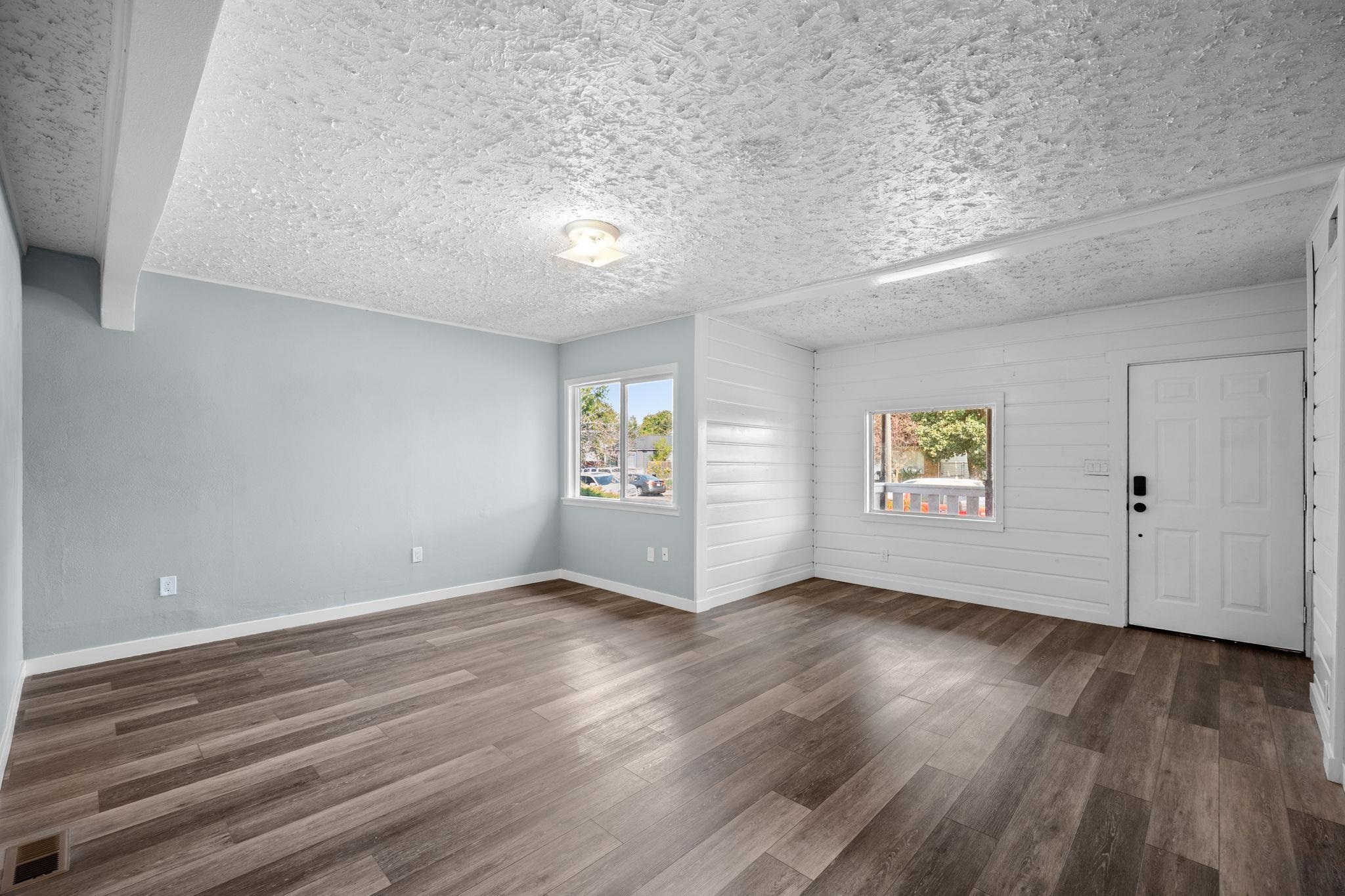 3902 E PACIFIC Ave - Photo 5