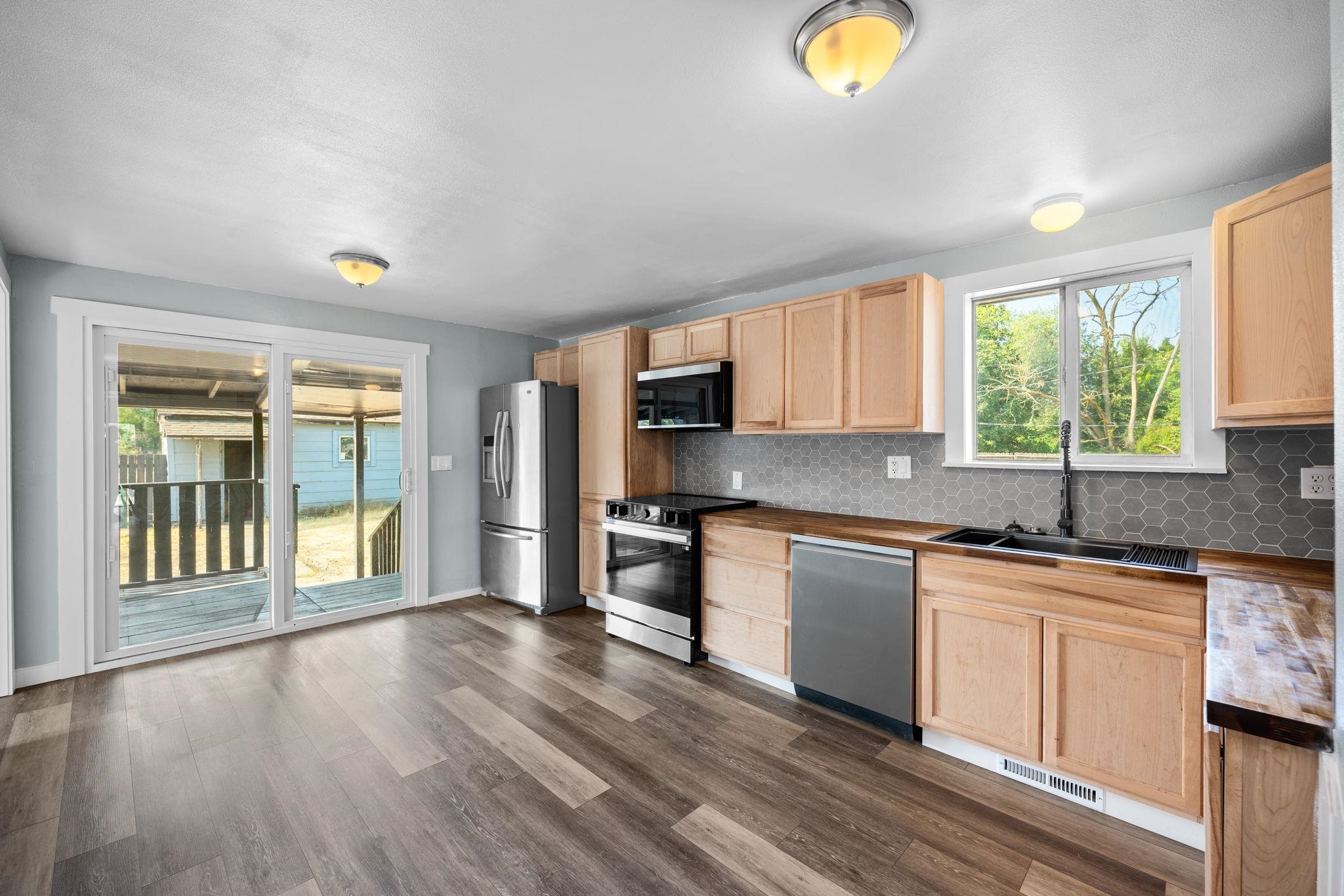 3902 E PACIFIC Ave - Photo 10