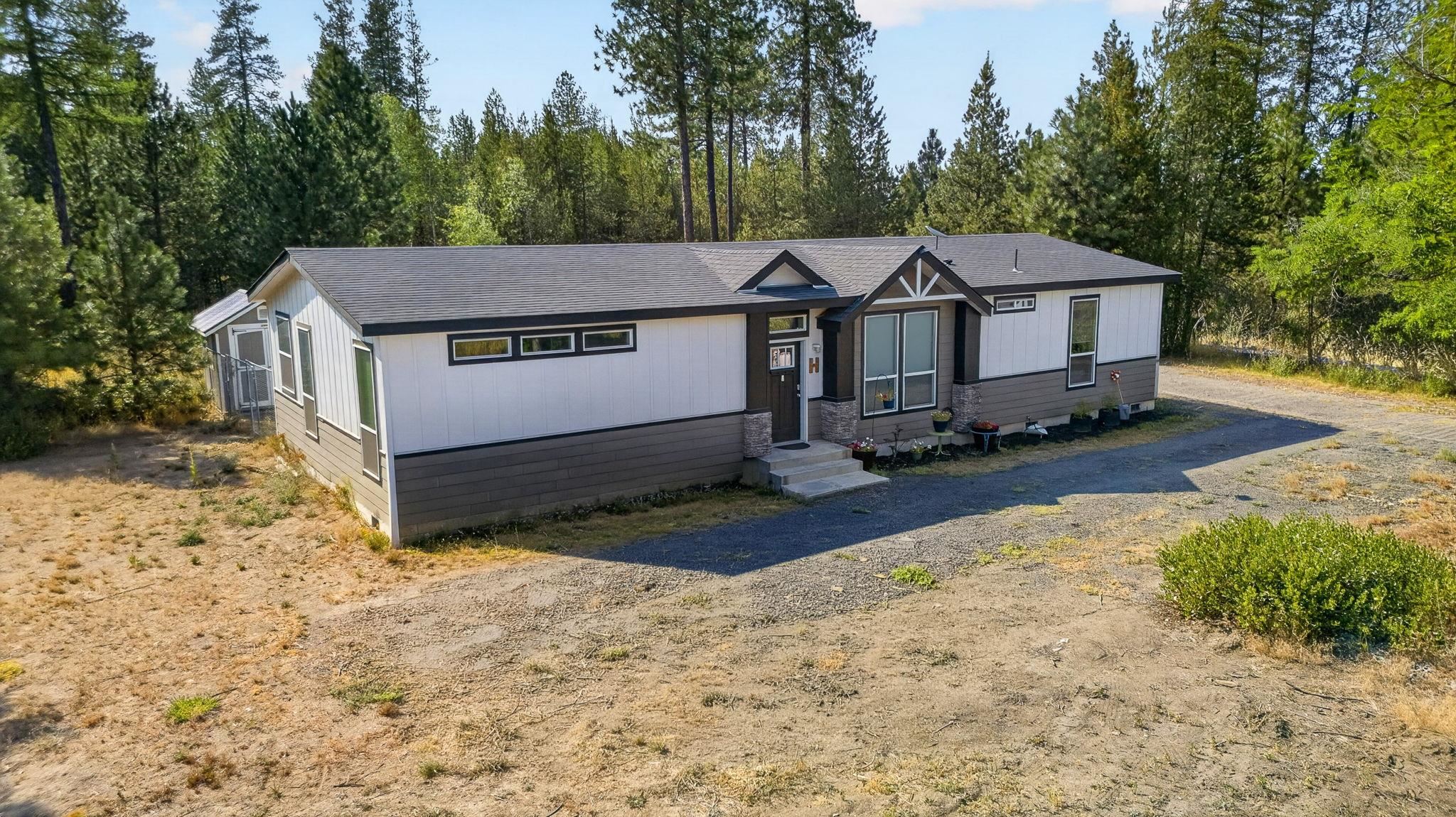 28995 N Hardesty Rd - Photo 2