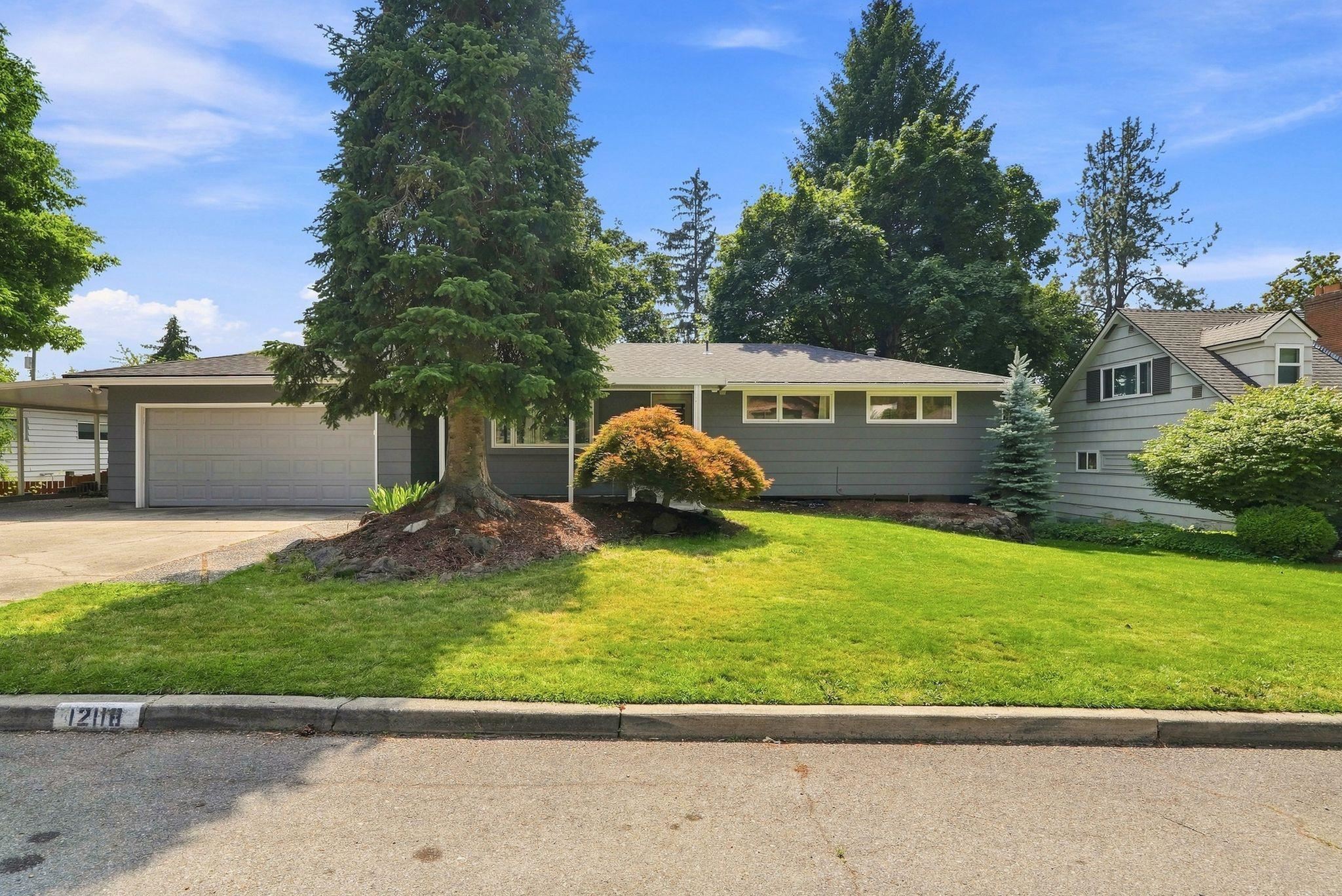 12118 E 22nd Ave - Photo 1