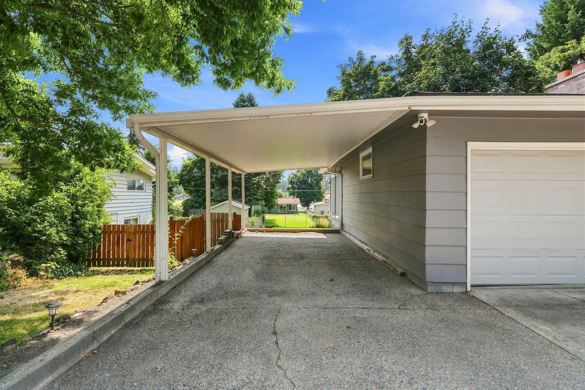 12118 E 22nd Ave - Photo 6