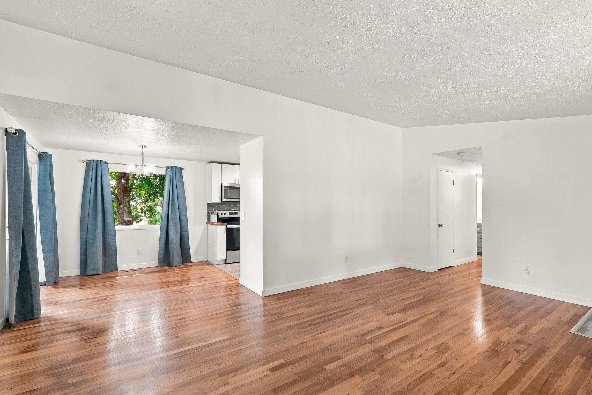 12118 E 22nd Ave - Photo 10