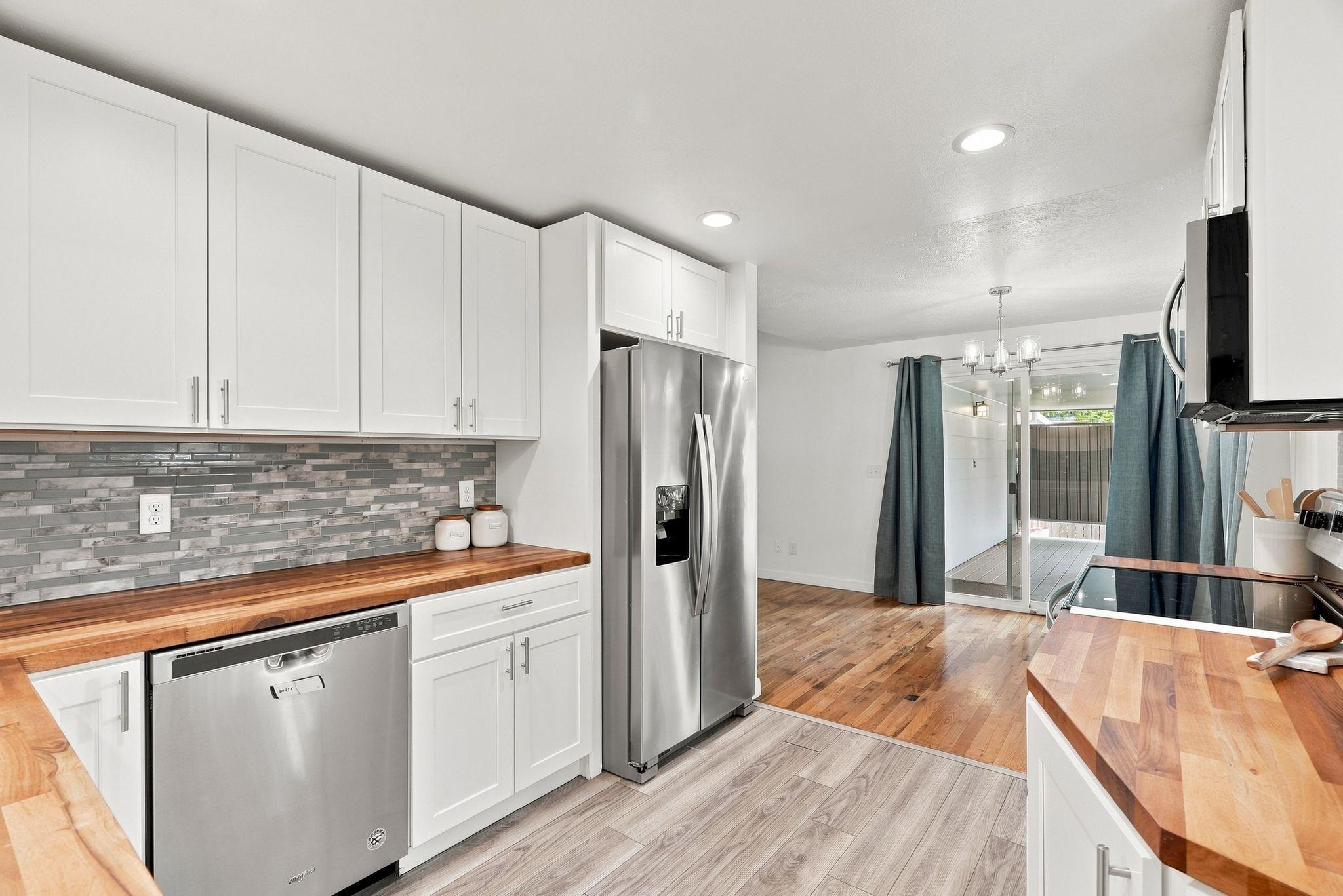 12118 E 22nd Ave - Photo 15
