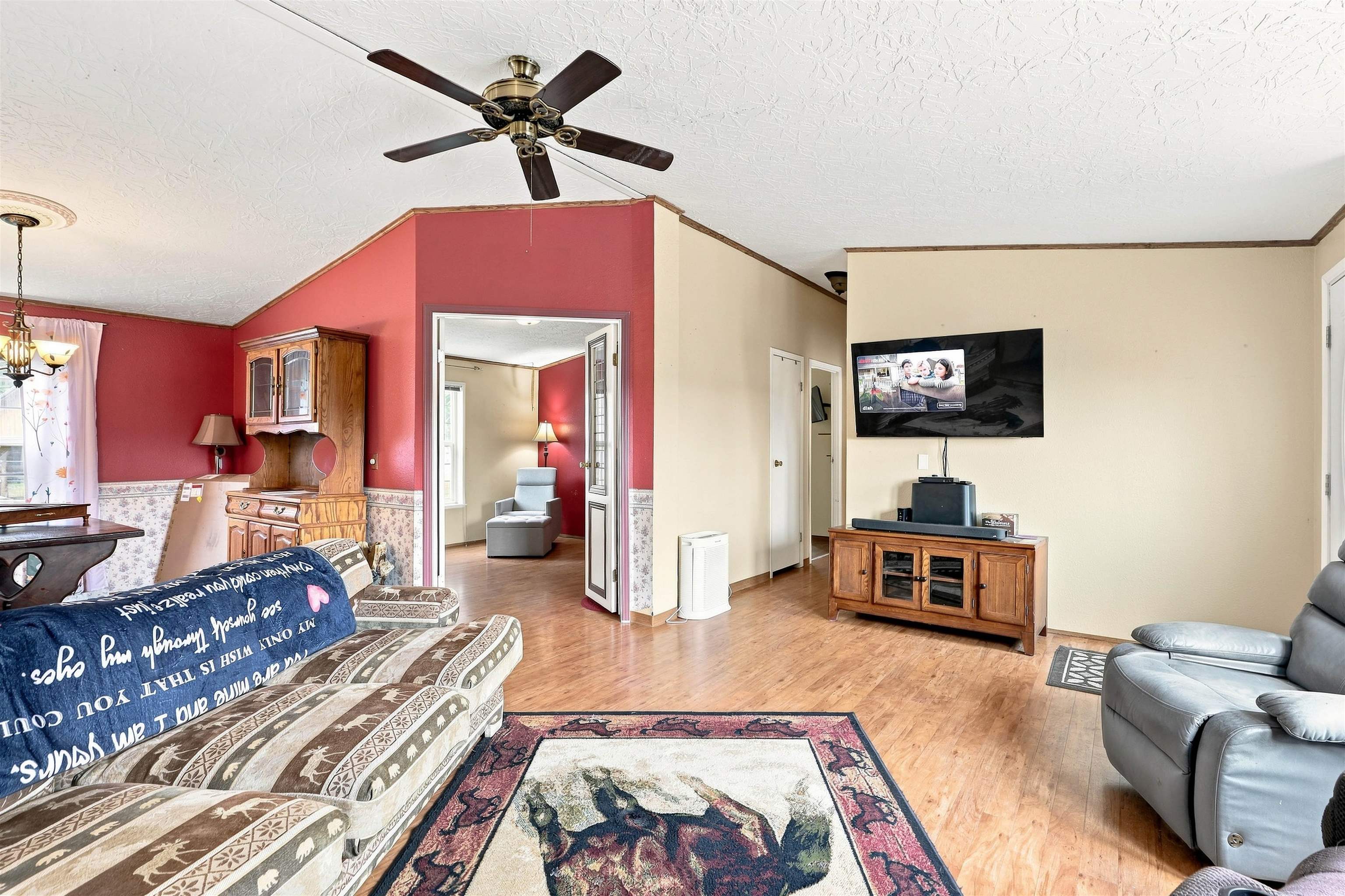 5 W MONTGOMERY Rd - Photo 8