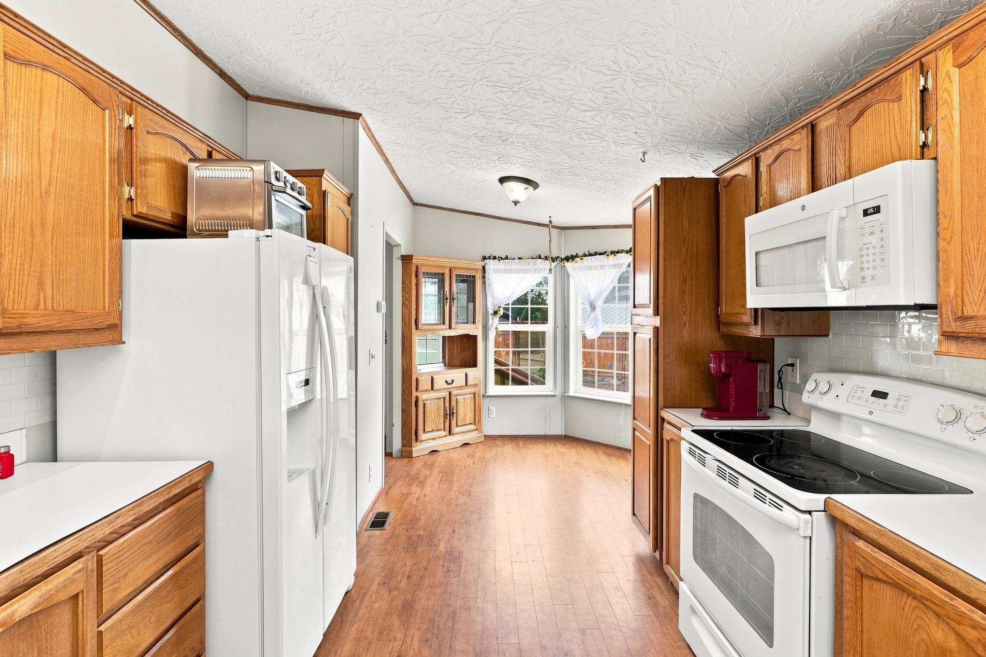 5 W MONTGOMERY Rd - Photo 14