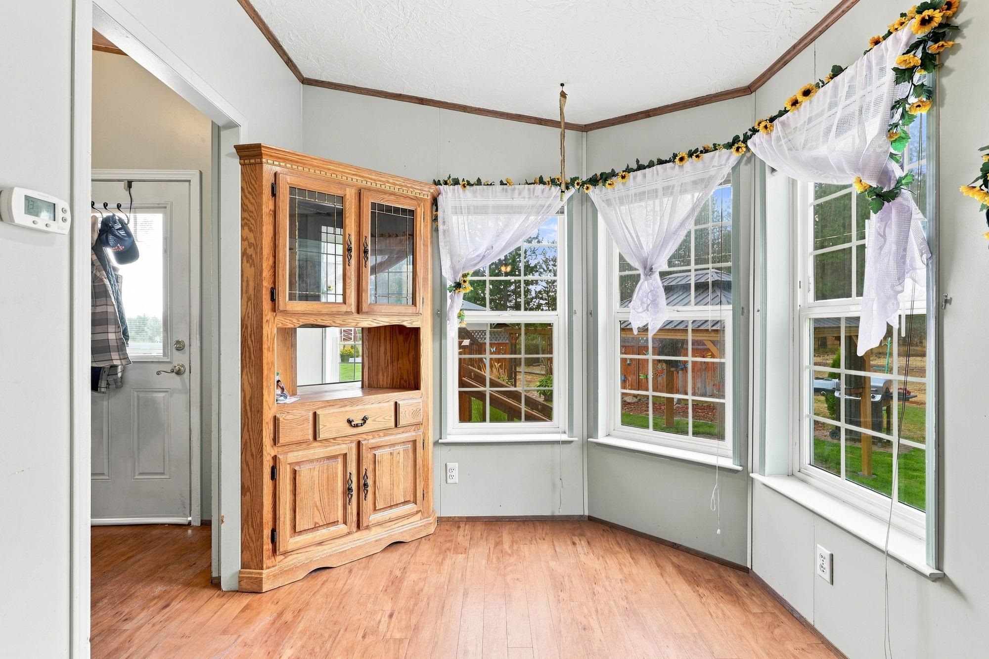 5 W MONTGOMERY Rd - Photo 17