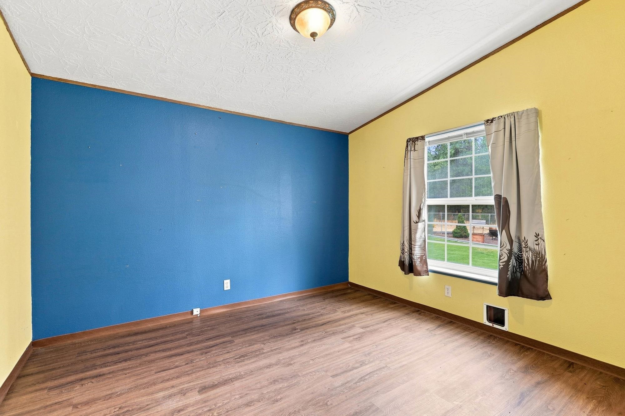 5 W MONTGOMERY Rd - Photo 23