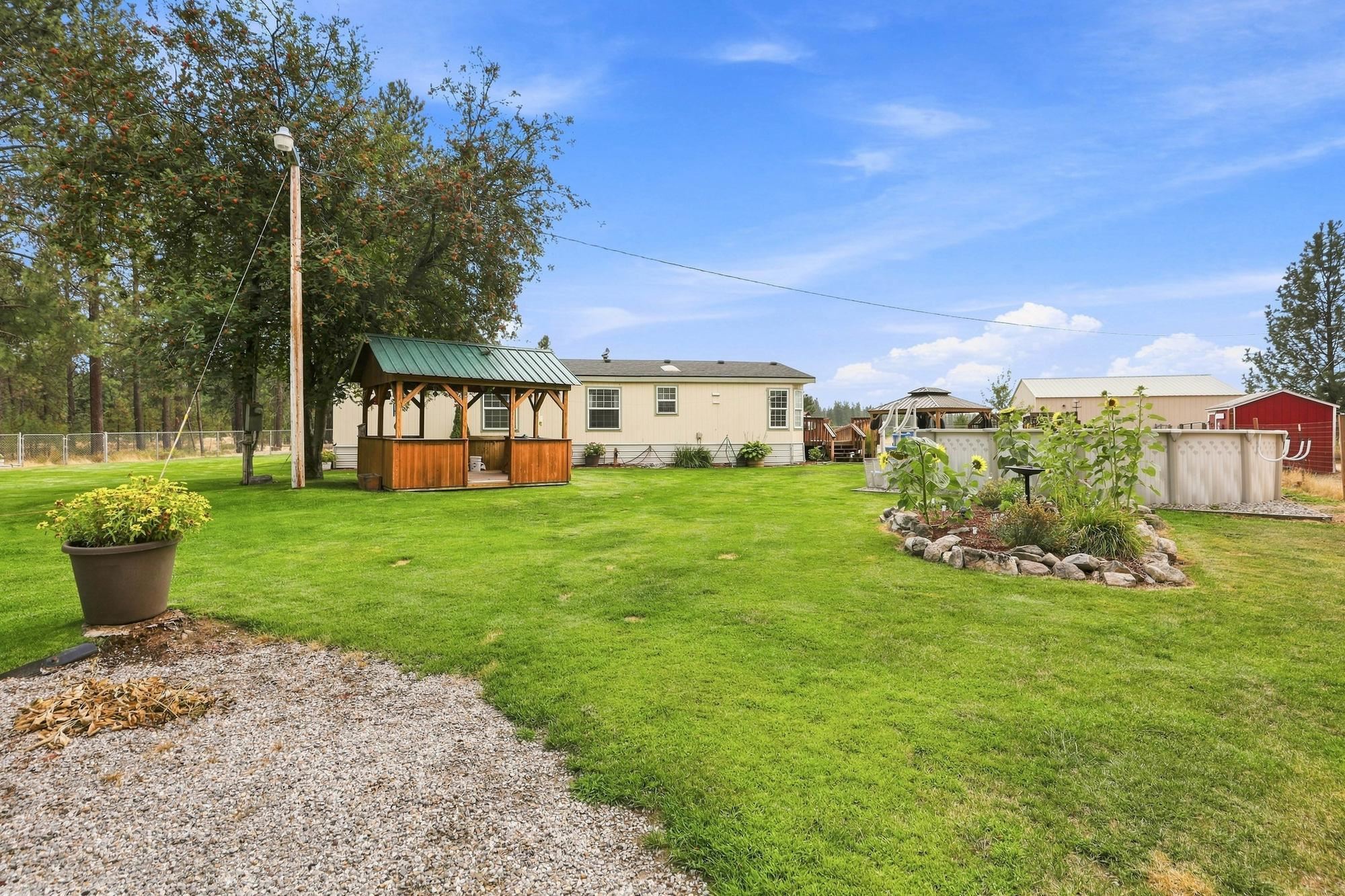 5 W MONTGOMERY Rd - Photo 30