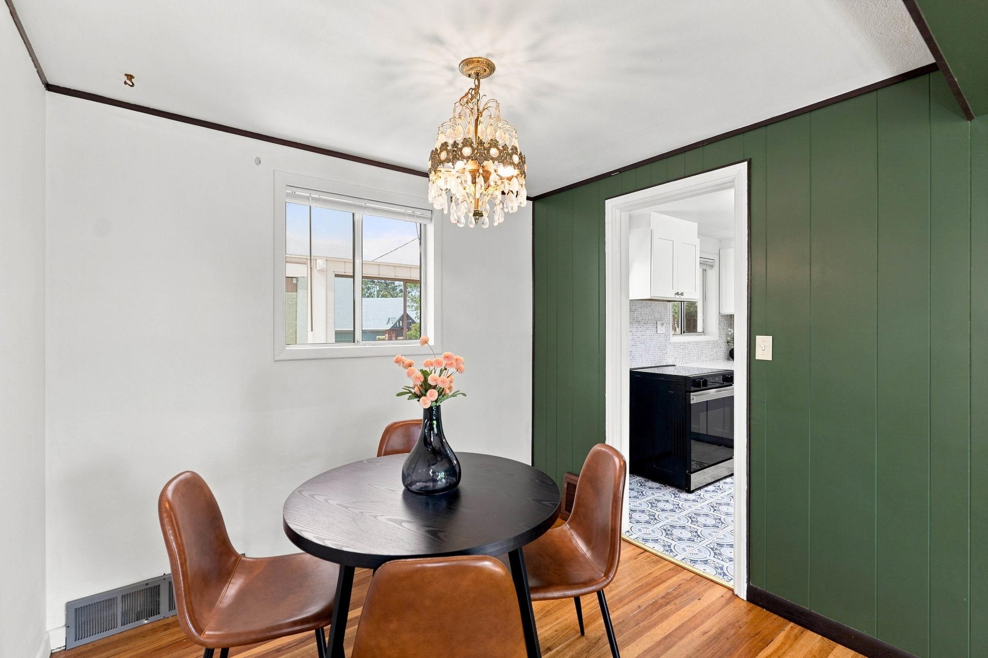 2307 W Broad Ave - Photo 5