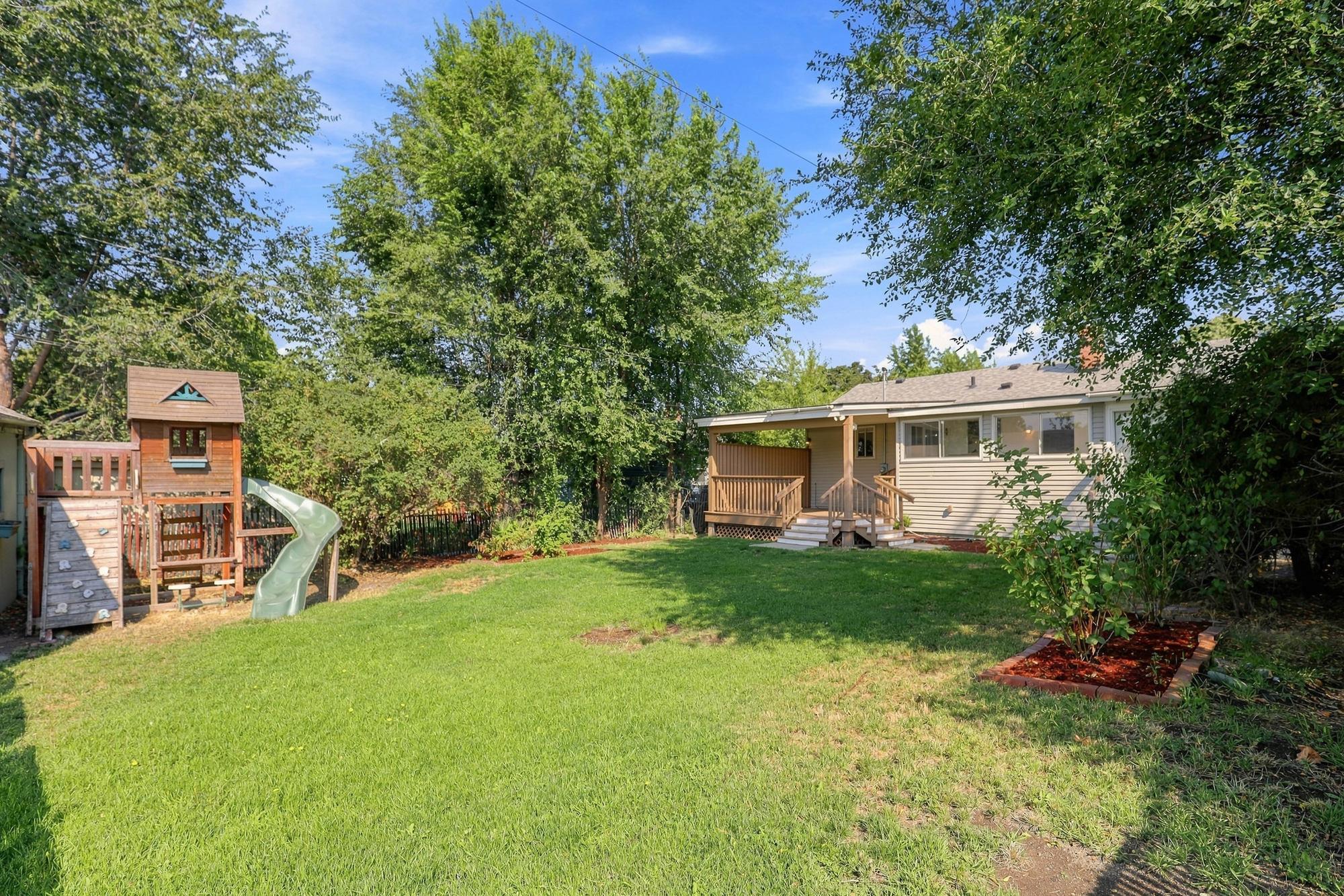 2307 W Broad Ave - Photo 24