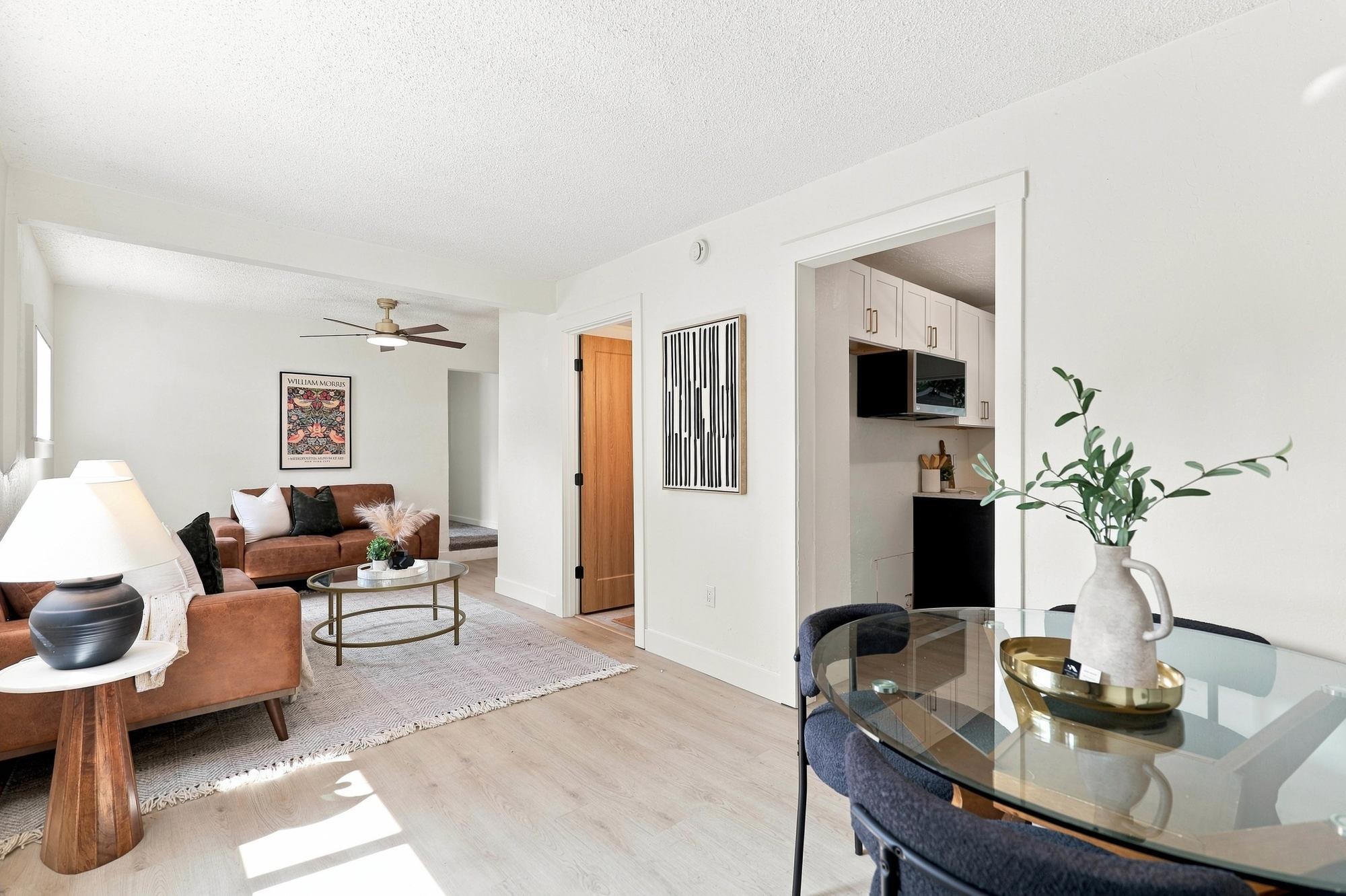 10515 E 10th Ave - Photo 2