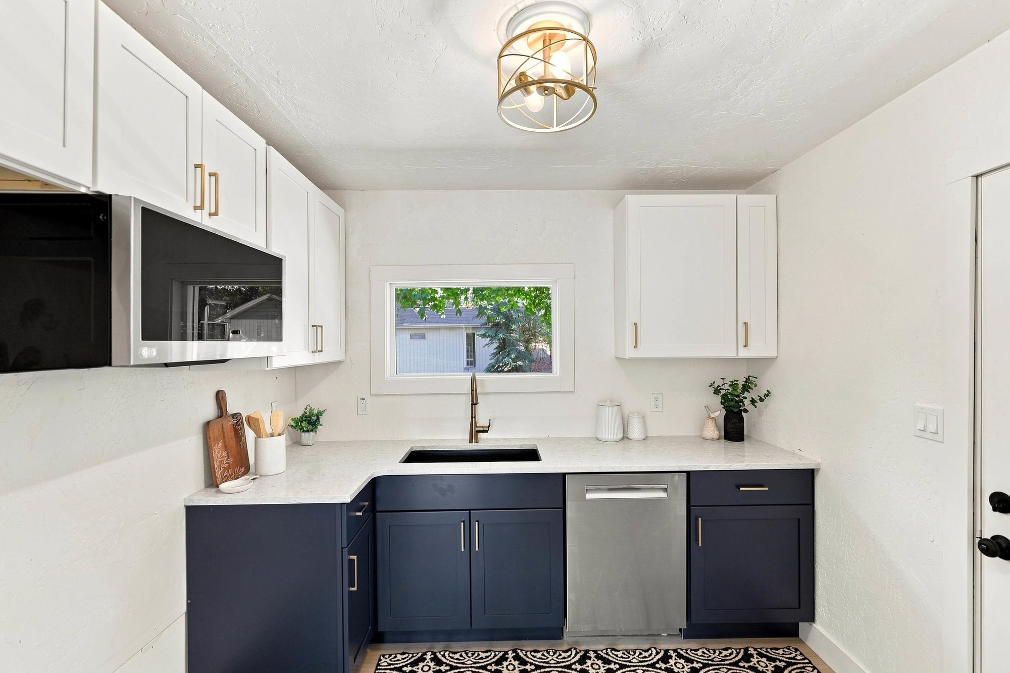 10515 E 10th Ave - Photo 6