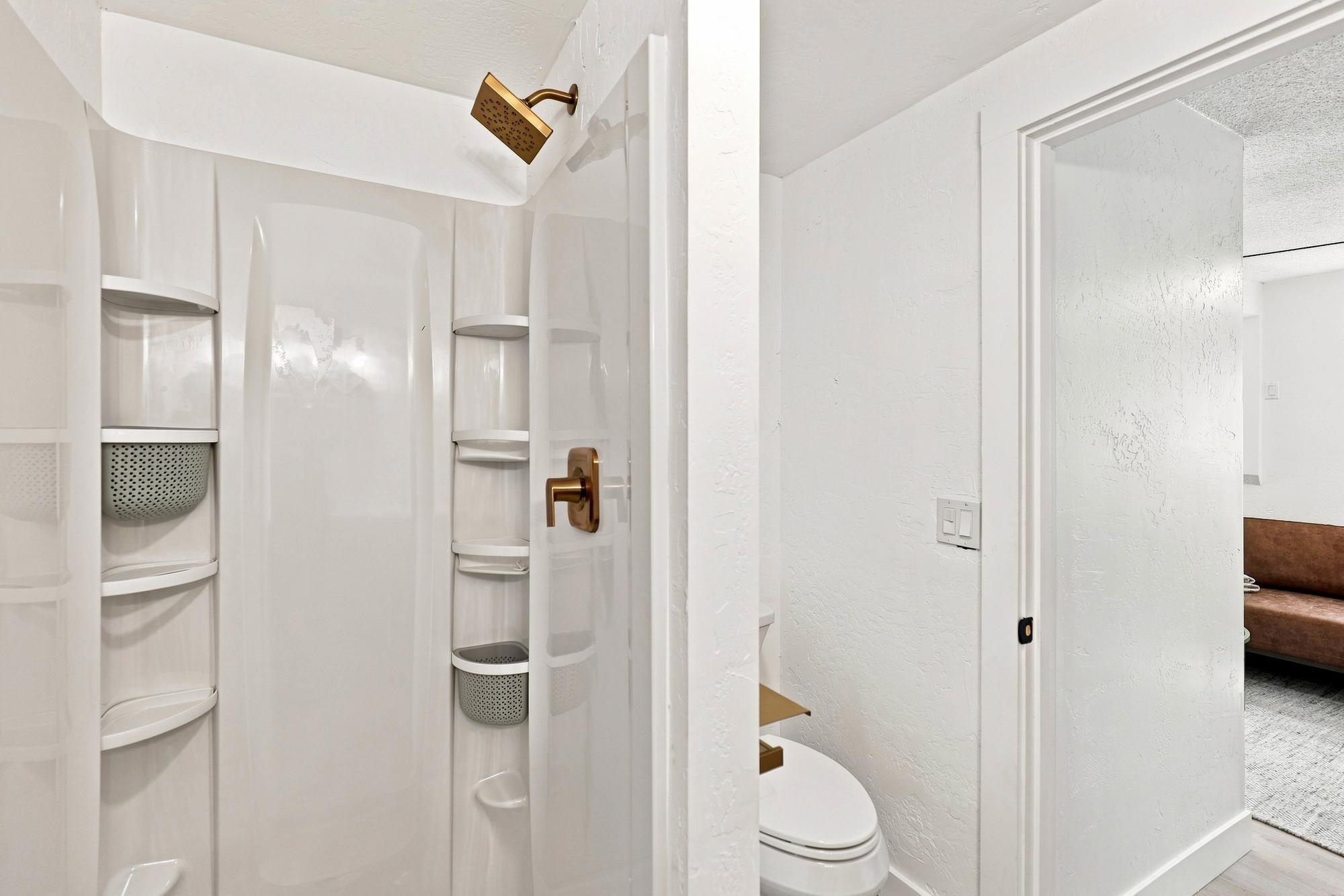 10515 E 10th Ave - Photo 13