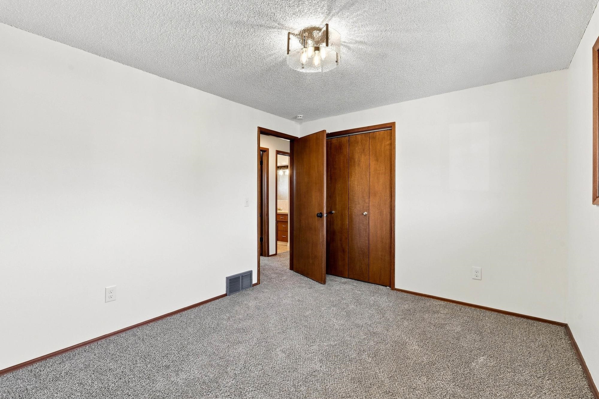 211 E Astor Dr - Photo 16