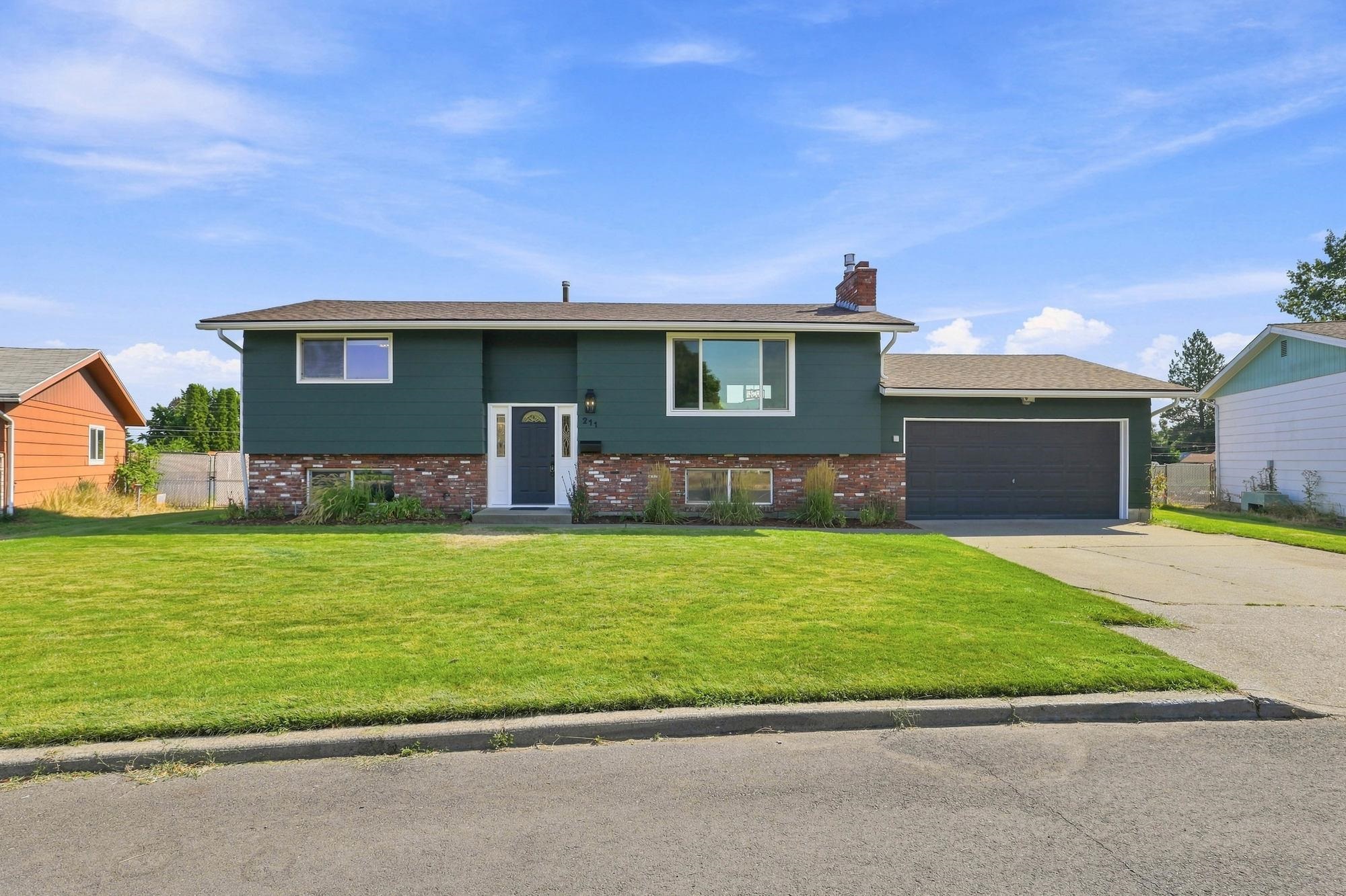 211 E Astor Dr - Photo 1