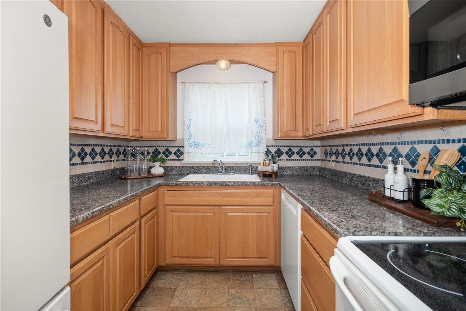 1107 W 27th Ave - Photo 8