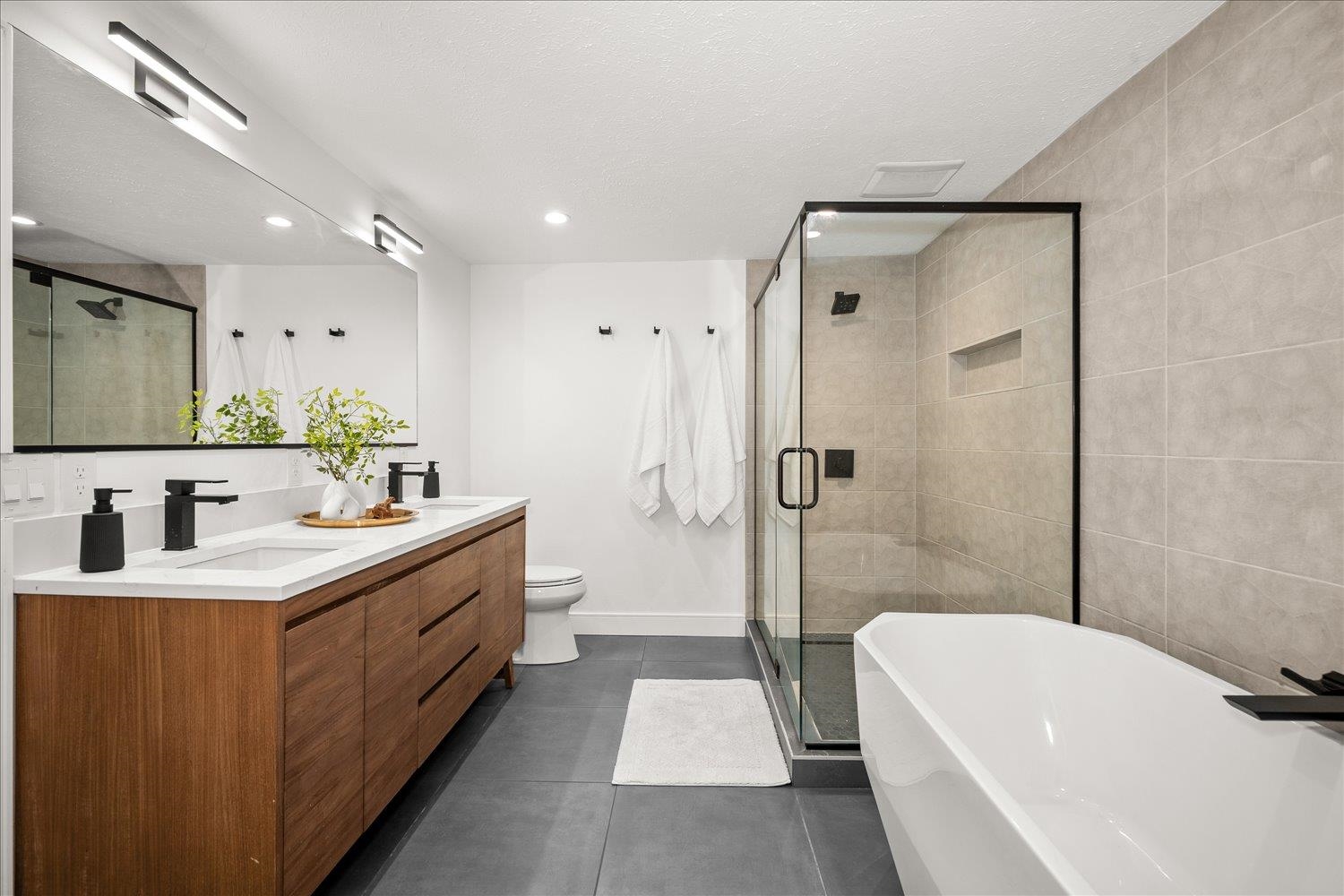 8312 N Northview Rd - Photo 24