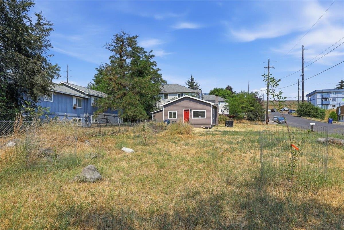 2929 E Jackson Ave - Photo 23