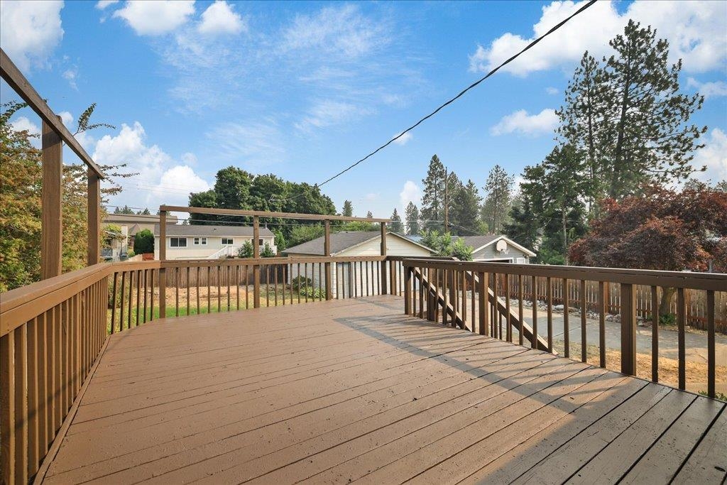 1427 E 35th Ave - Photo 5