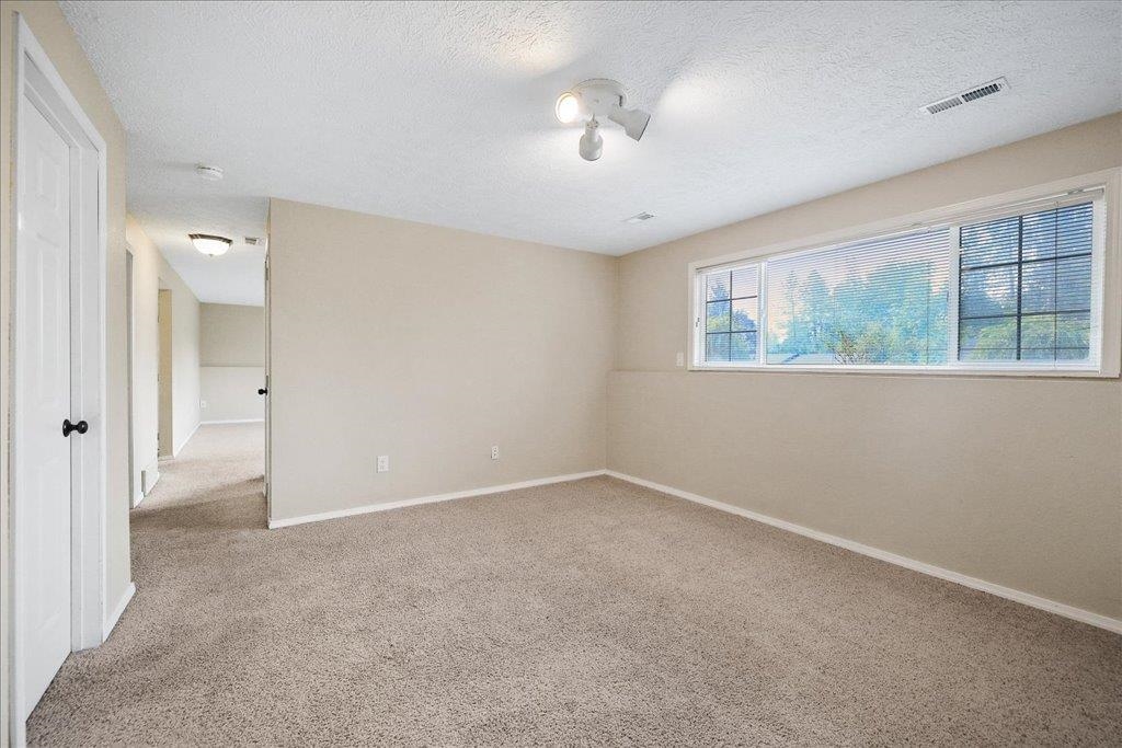 1427 E 35th Ave - Photo 23