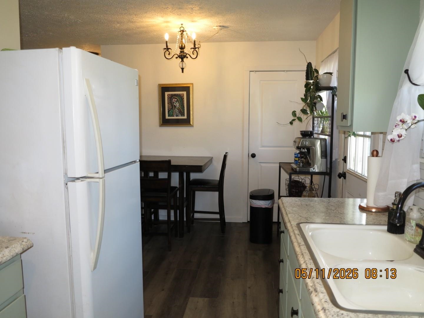107 W James St - Photo 9