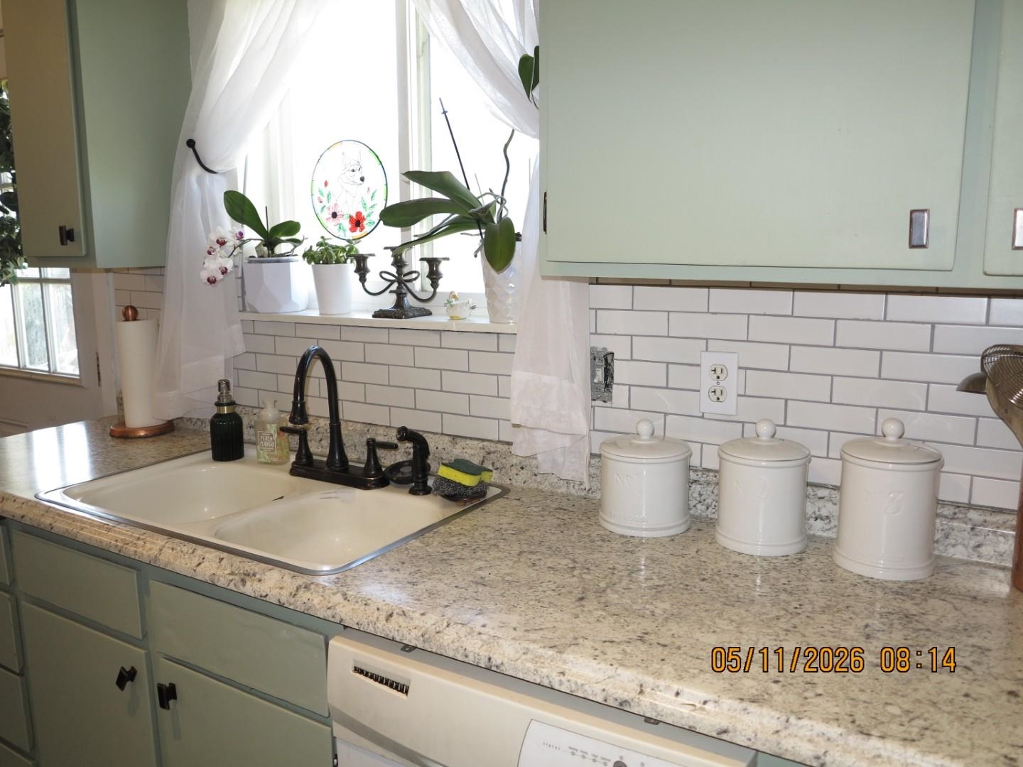 107 W James St - Photo 11