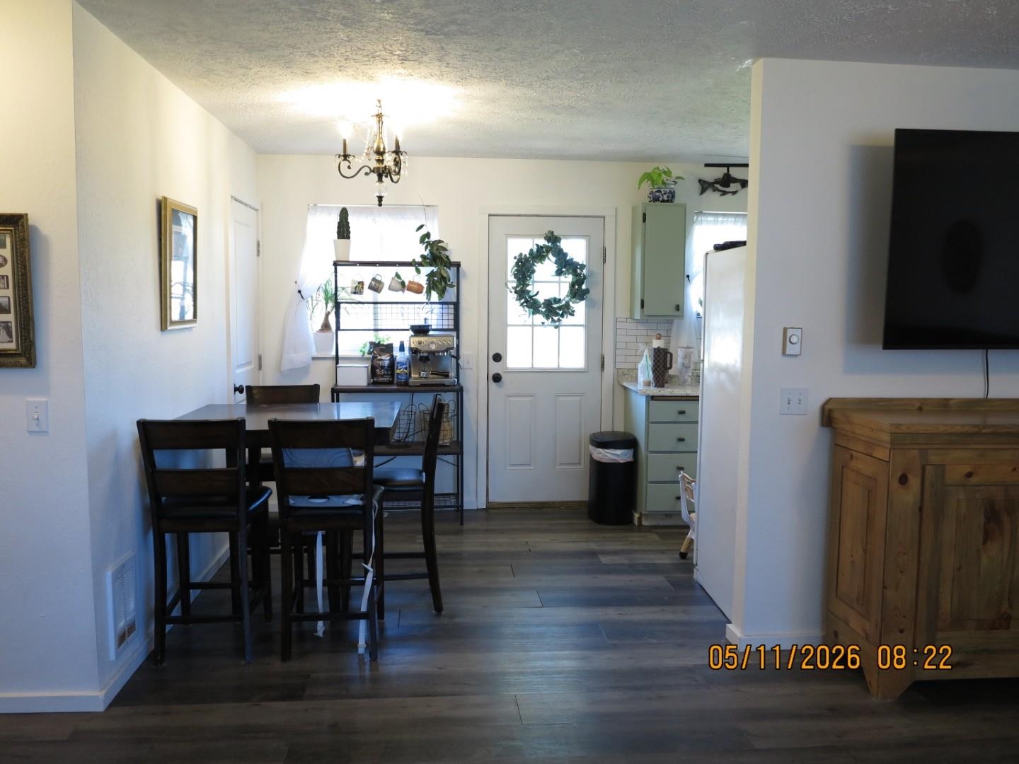 107 W James St - Photo 13