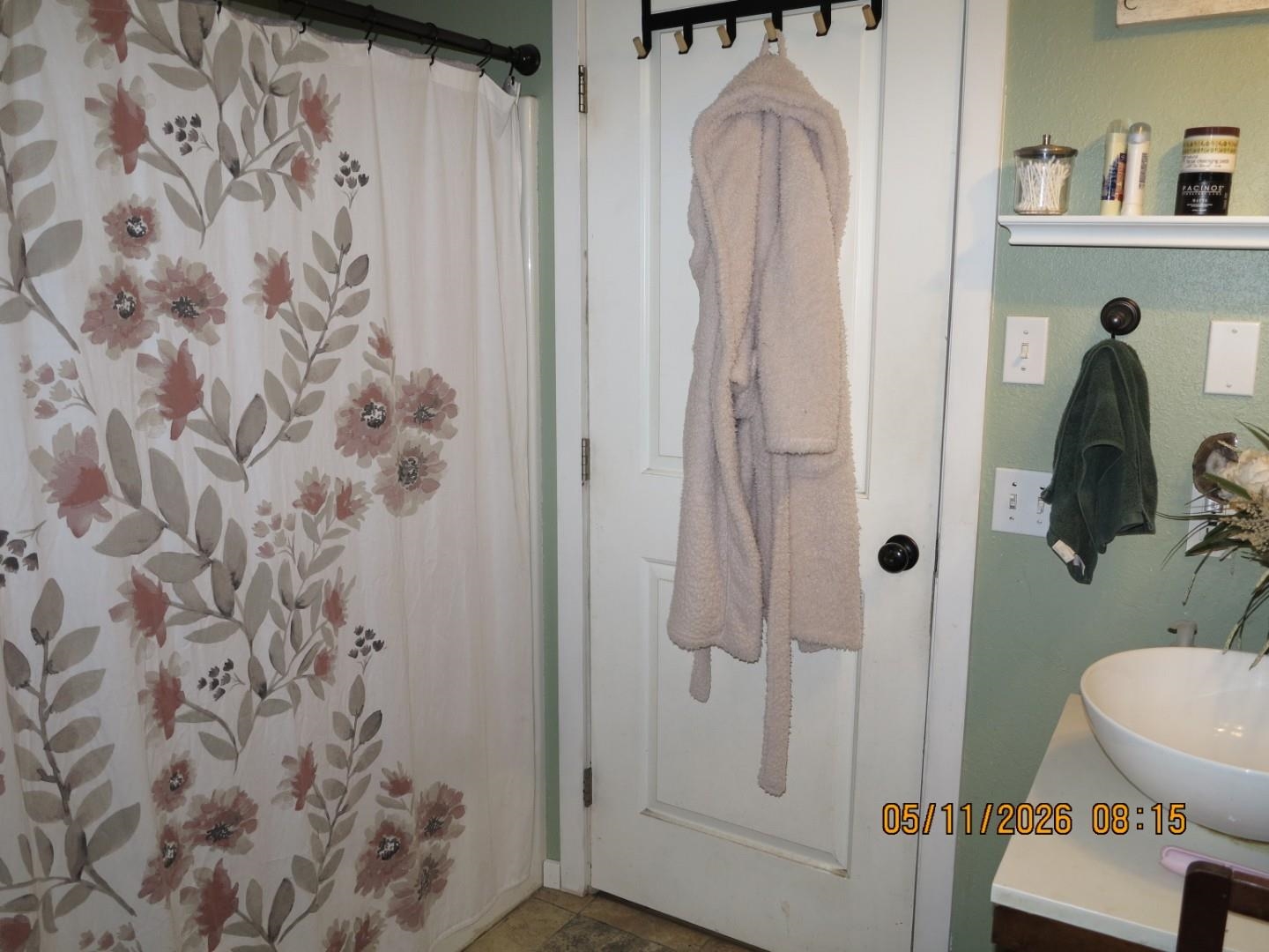 107 W James St - Photo 18