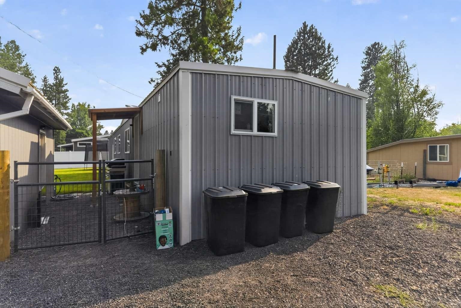 426 E 6TH Ave - Photo 4