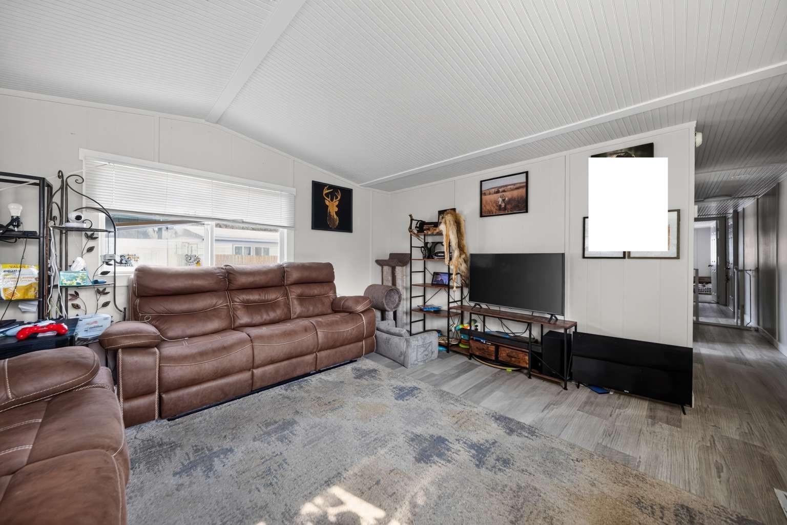 426 E 6TH Ave - Photo 19