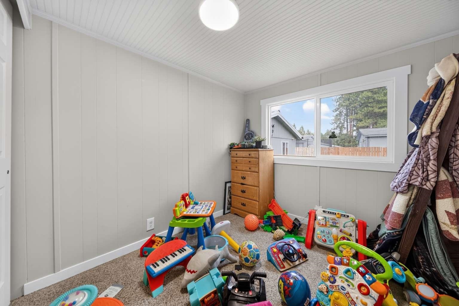 426 E 6TH Ave - Photo 23