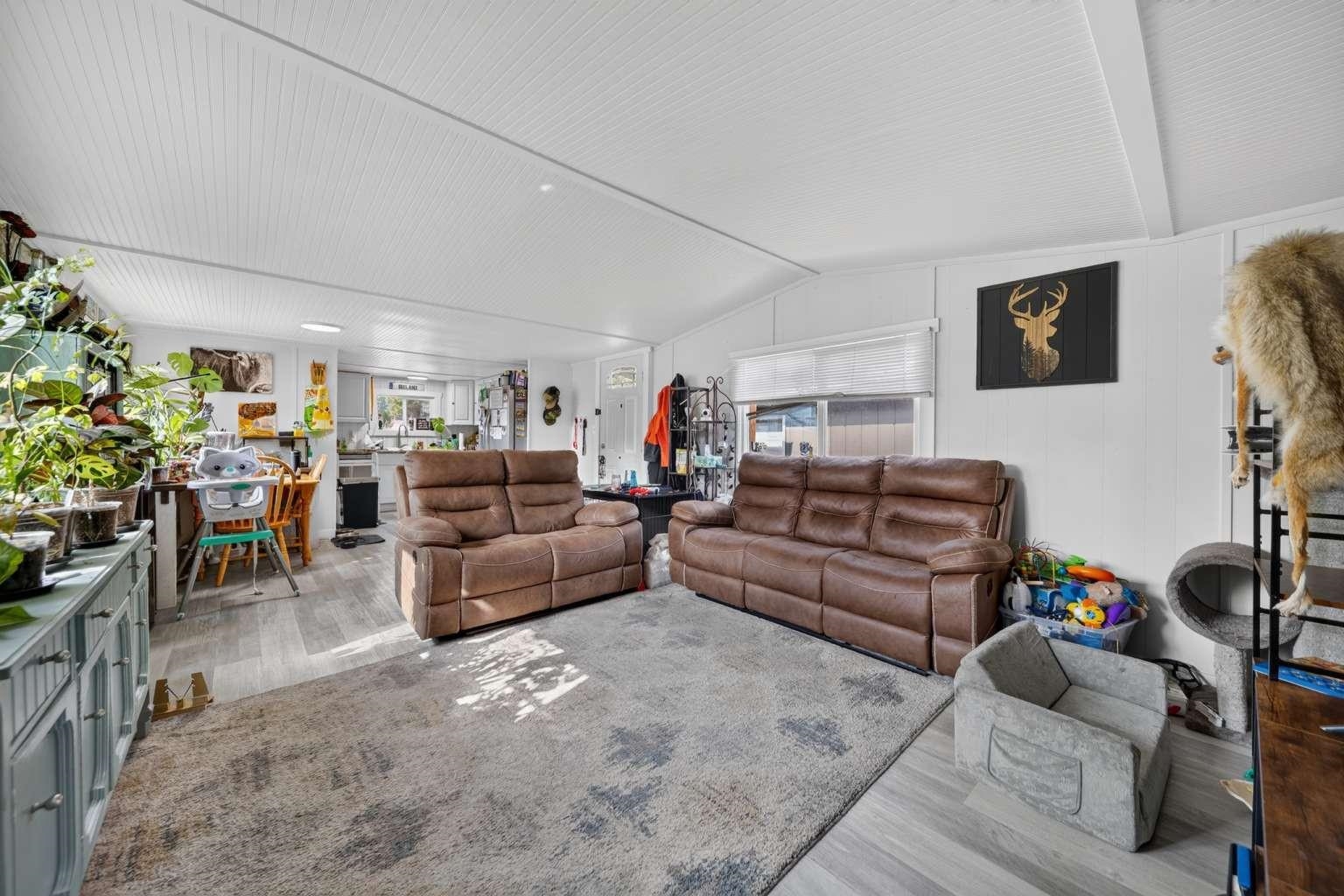 426 E 6TH Ave - Photo 25