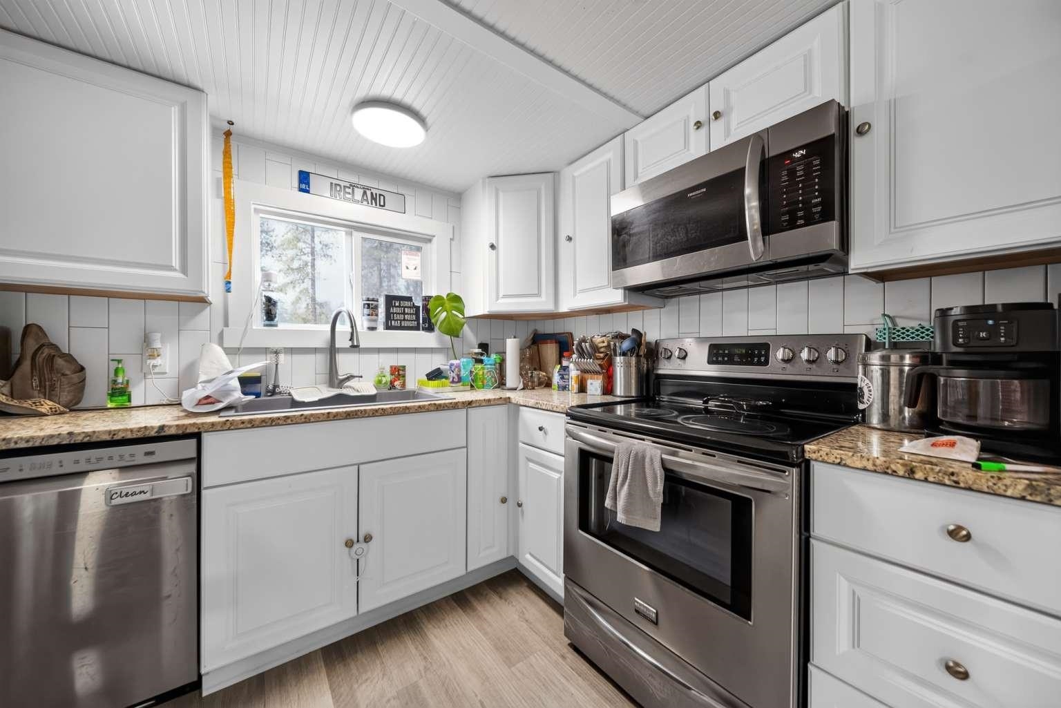 426 E 6TH Ave - Photo 27
