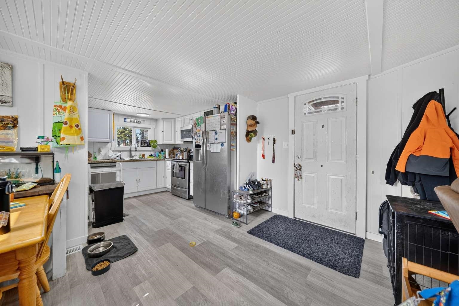 426 E 6TH Ave - Photo 30