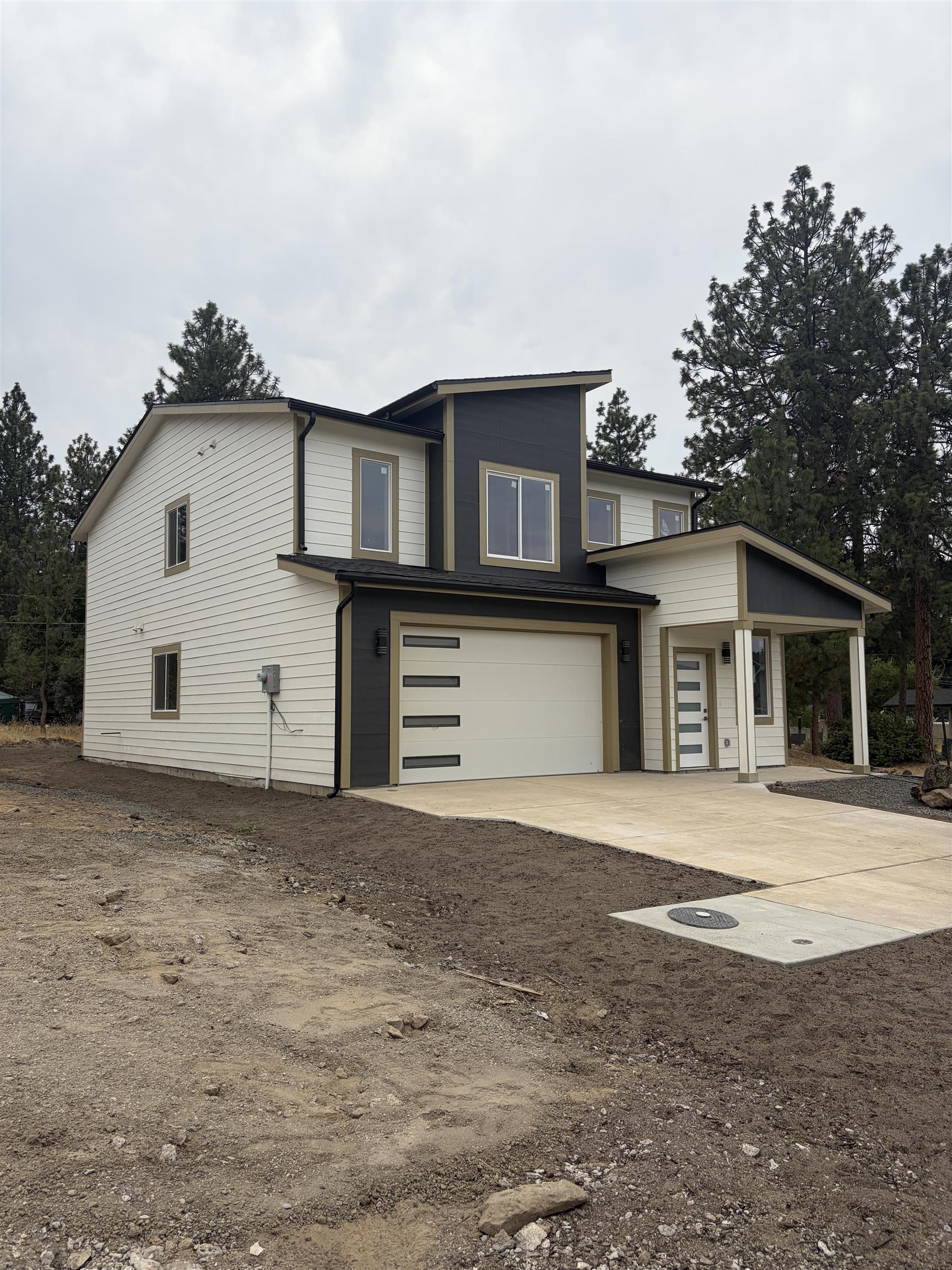 4258 E 21st Ave - Photo 3
