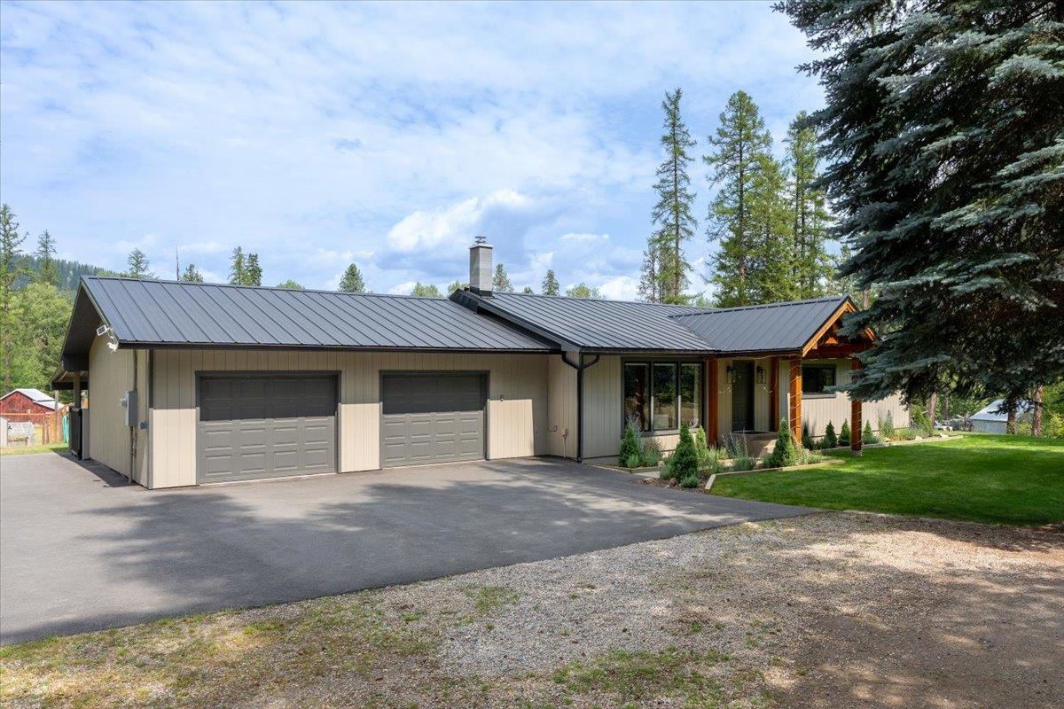 2781 Clarke Rd - Photo 1