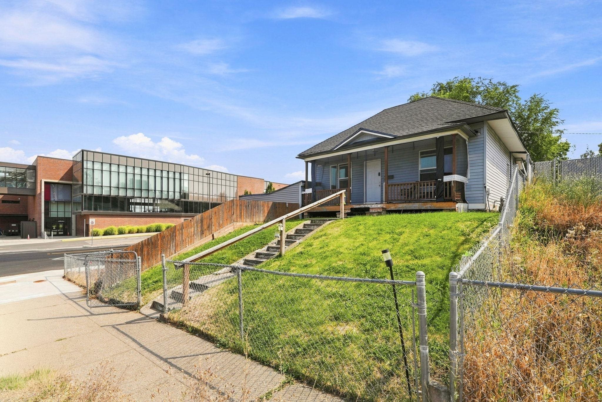 603 W Augusta Ave - Photo 3