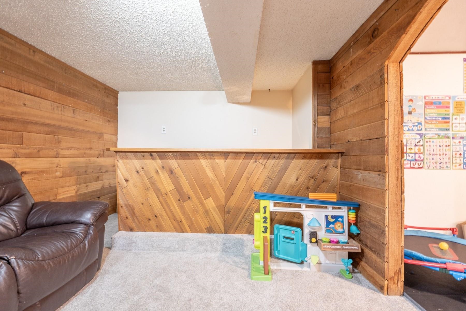 701 E Bismark Ave - Photo 24