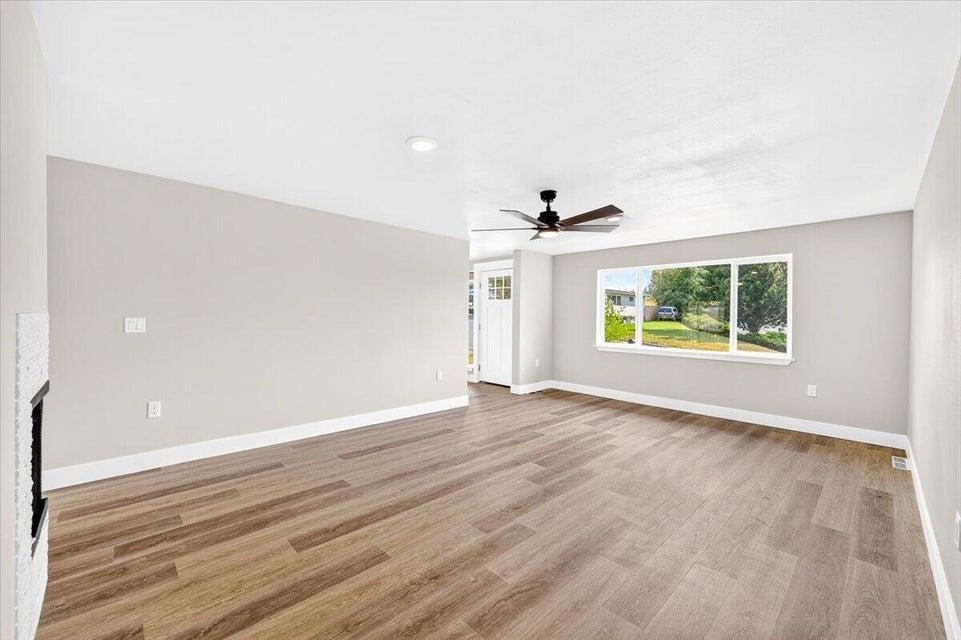 1025 E Ivy Ave - Photo 5