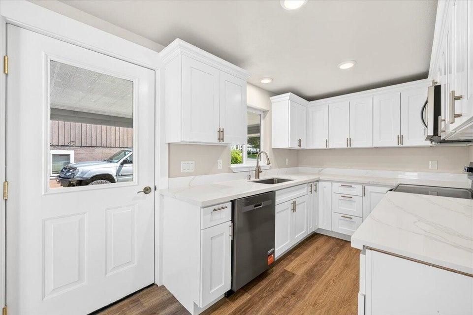 1025 E Ivy Ave - Photo 9