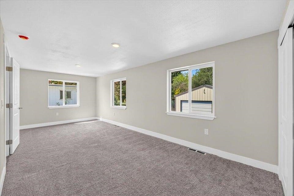 1025 E Ivy Ave - Photo 12