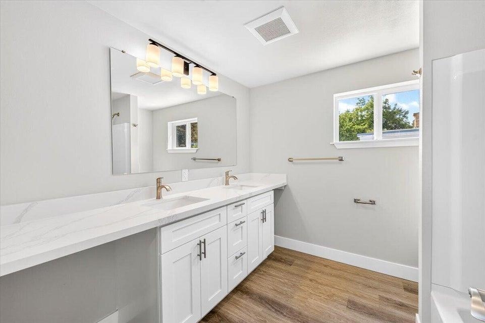 1025 E Ivy Ave - Photo 14