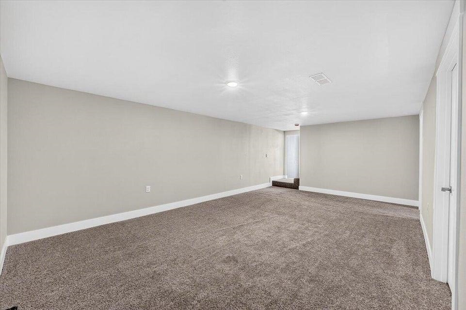 1025 E Ivy Ave - Photo 16