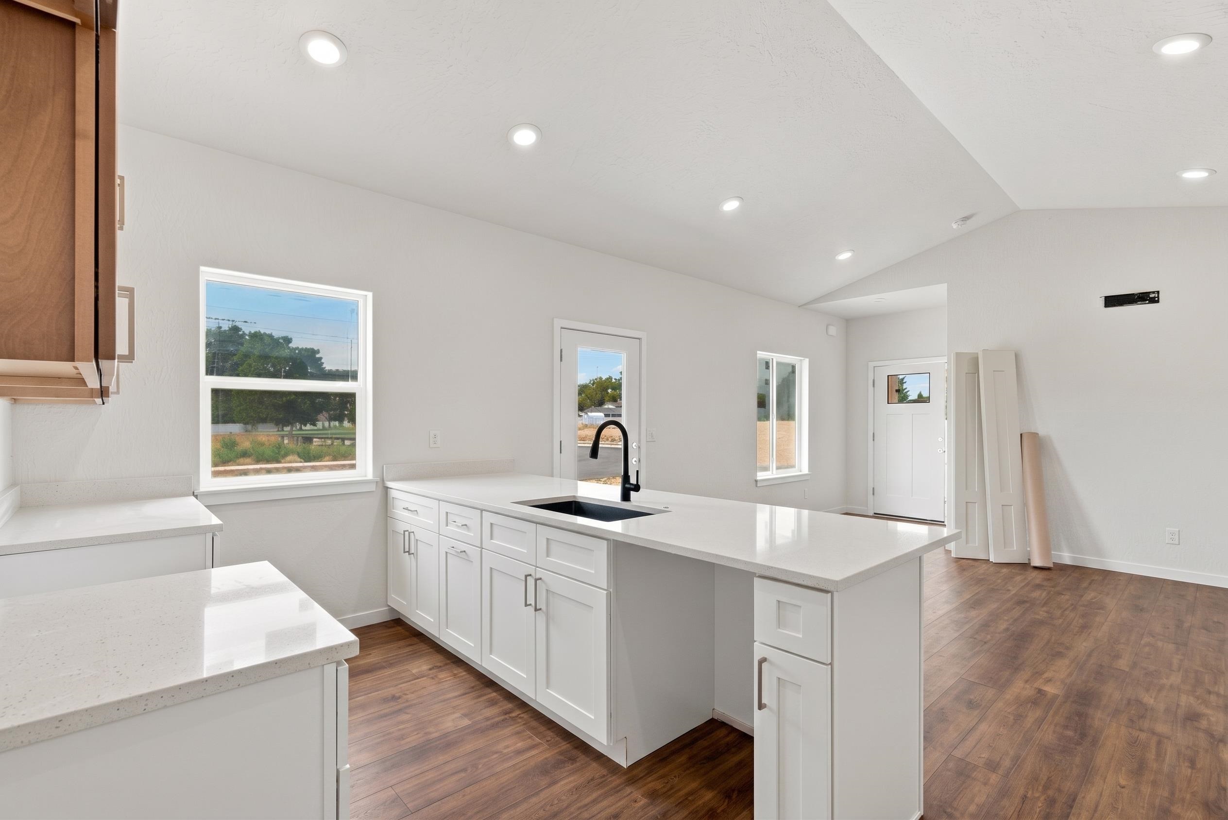 17428 E Maxwell Ave - Photo 5