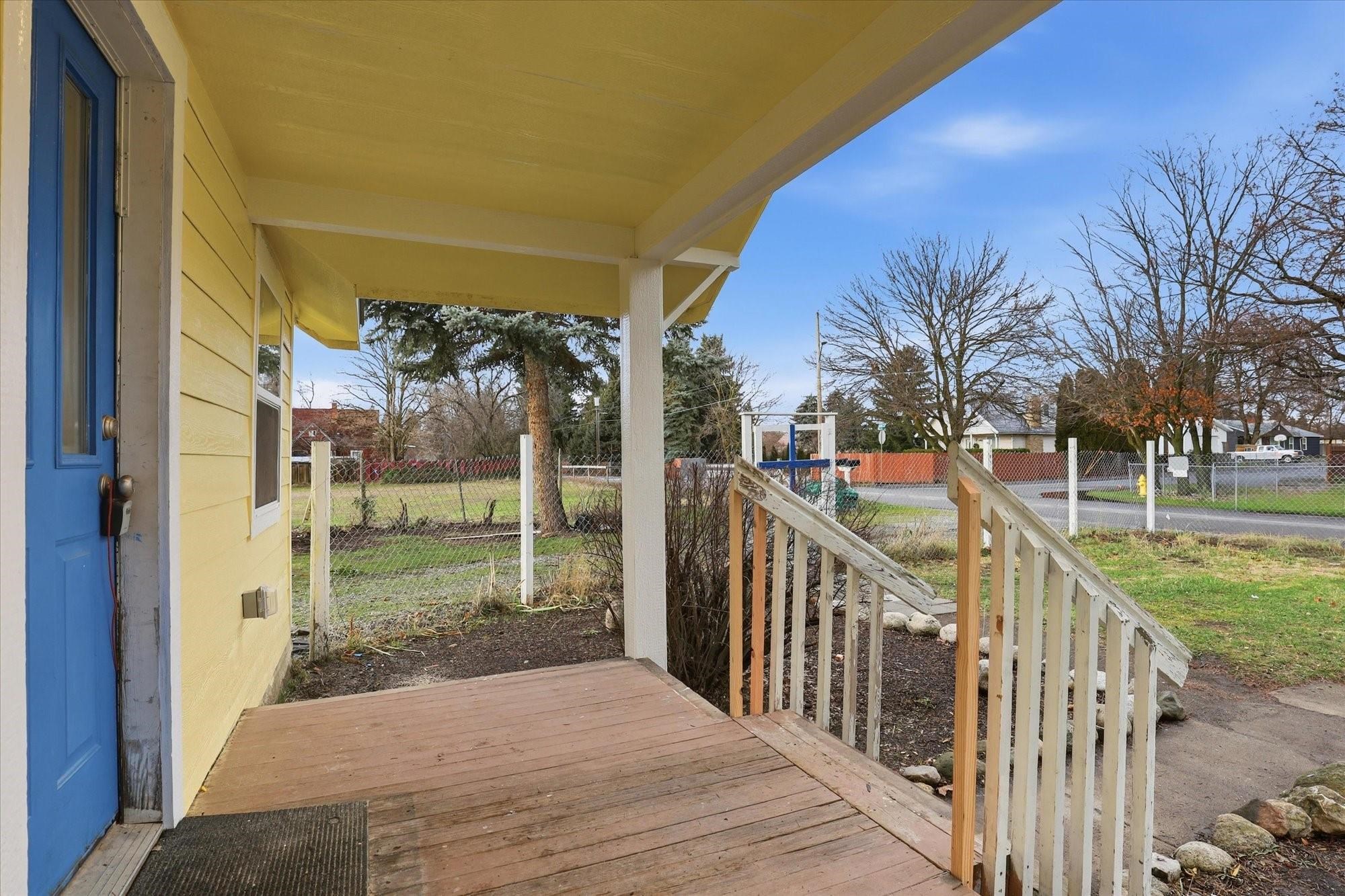 14902 E Valleyway Ave - Photo 3